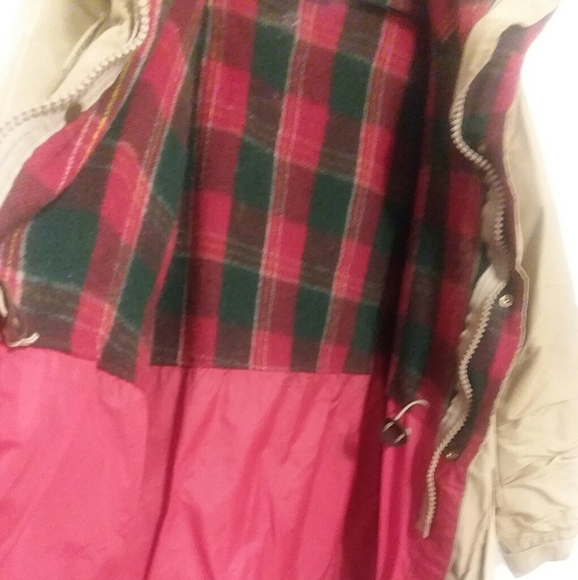 Coat - Picture 3 of 4